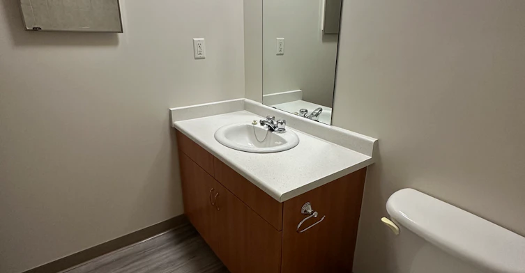 4505 137 Avenue NorthWest, Edmonton, AB, T5A 3S9 - 12
