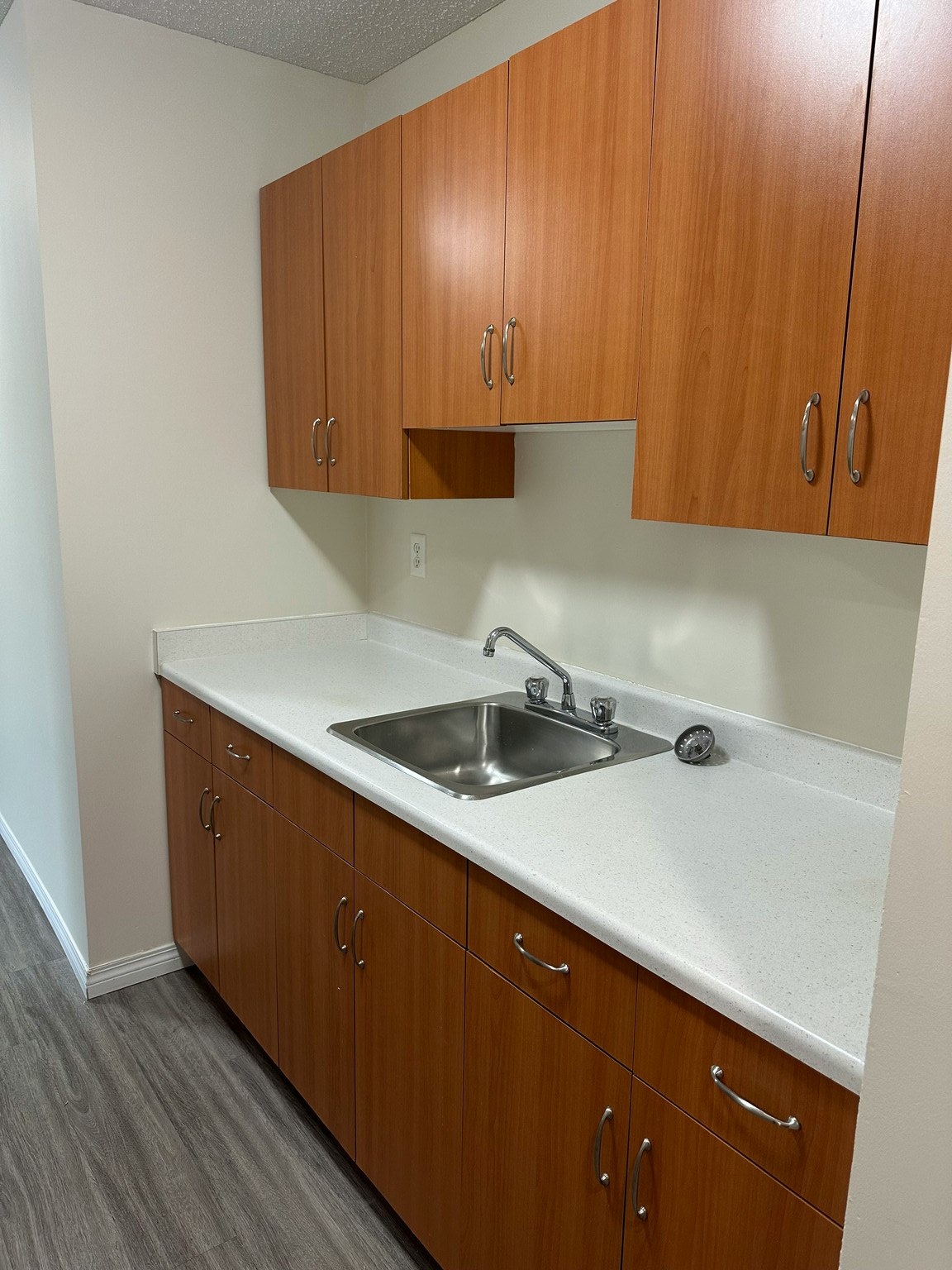 4505 137 Avenue NorthWest, Edmonton, AB, T5A 3S9 - 2