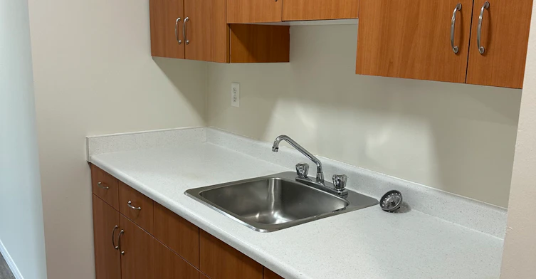 4505 137 Avenue NorthWest, Edmonton, AB, T5A 3S9 - 2