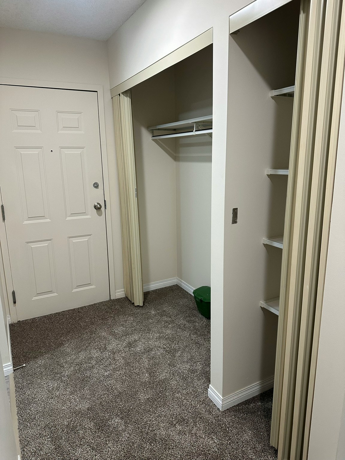 4505 137 Avenue NorthWest, Edmonton, AB, T5A 3S9
