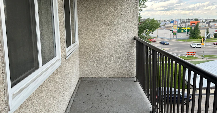 4505 137 Avenue NorthWest, Edmonton, AB, T5A 3S9 - 15