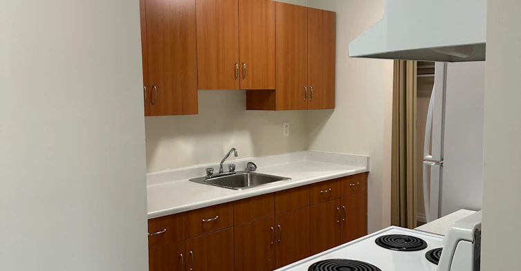 4505 137 Avenue NorthWest, Edmonton, AB, T5A 3S9 - 3