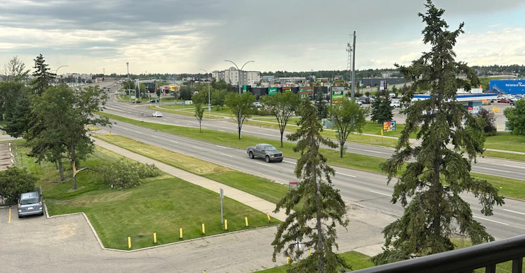 4505 137 Avenue NorthWest, Edmonton, AB, T5A 3S9 - 18