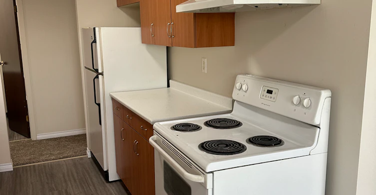 4505 137 Avenue NorthWest, Edmonton, AB, T5A 3S9 - 5