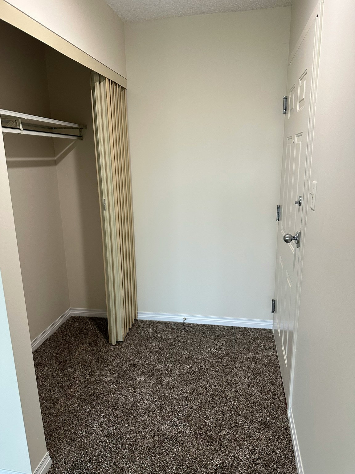 4505 137 Avenue NorthWest, Edmonton, AB, T5A 3S9