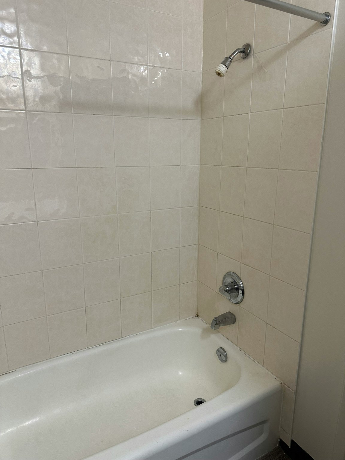 4505 137 Avenue NorthWest, Edmonton, AB, T5A 3S9 - 10