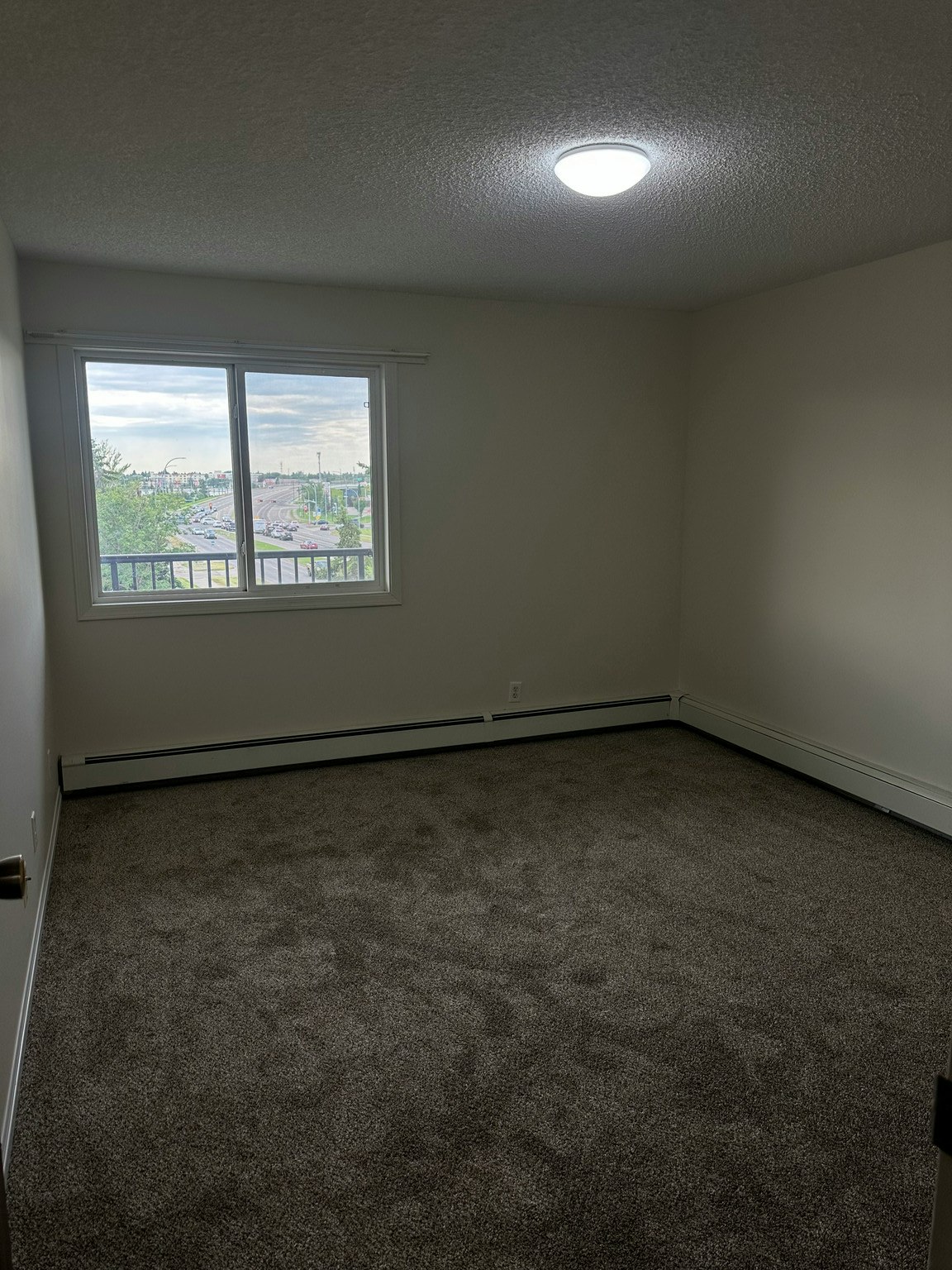 4505 137 Avenue NorthWest, Edmonton, AB, T5A 3S9 - 15