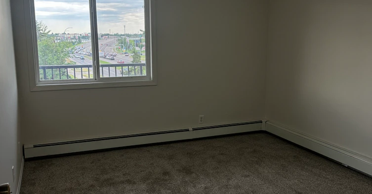 4505 137 Avenue NorthWest, Edmonton, AB, T5A 3S9 - 15