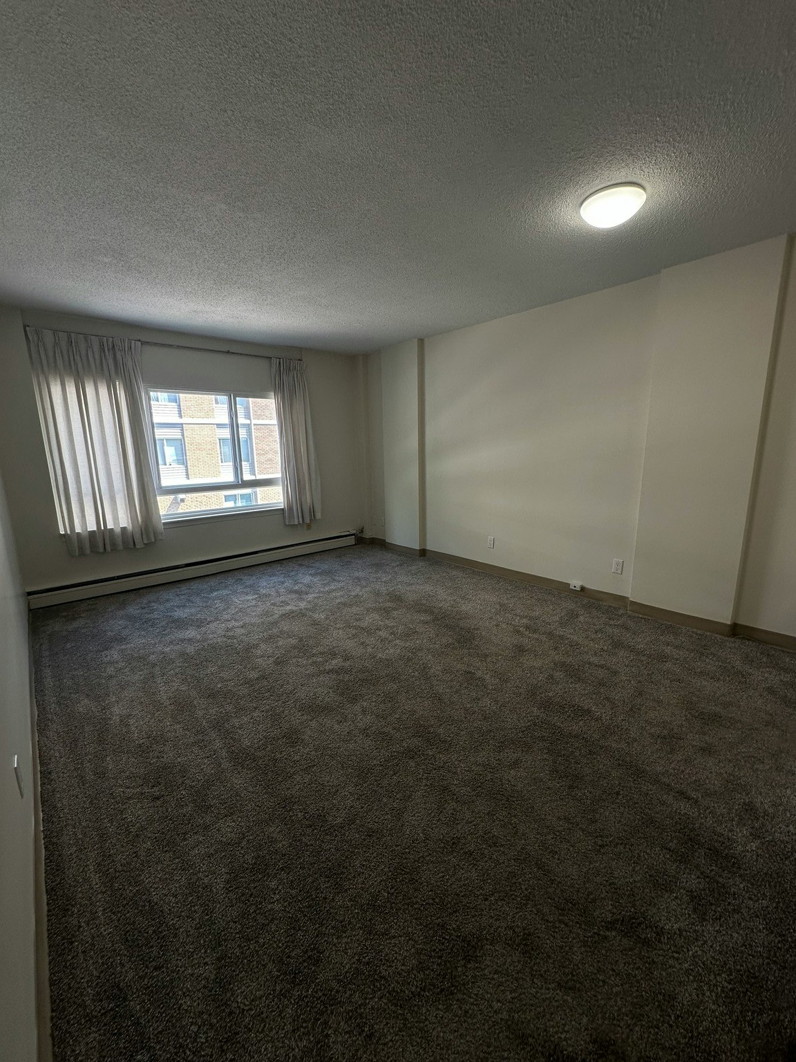 9909 Bellamy Hill Road Northwest, Edmonton, AB, T5K 2B1 - 3