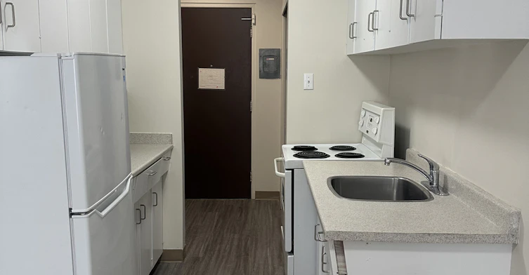 9909 Bellamy Hill Road Northwest, Edmonton, AB, T5K 2B1 - 5