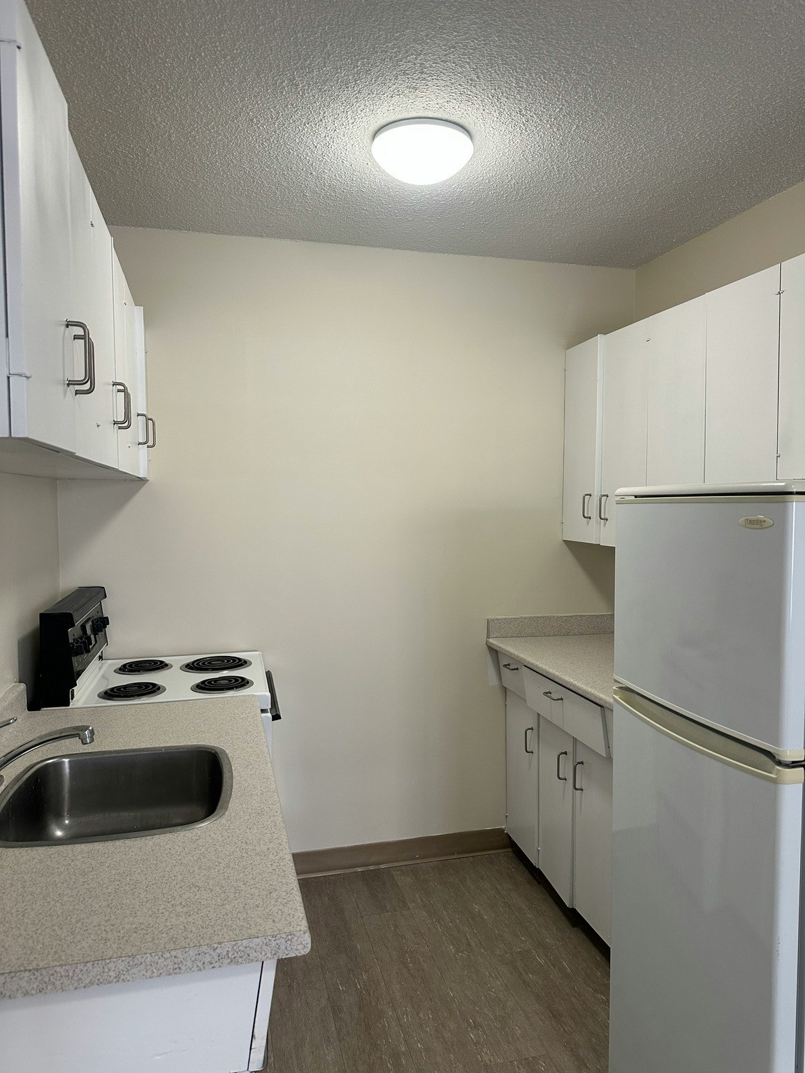 9909 Bellamy Hill Road Northwest, Edmonton, AB, T5K 2B1 - 2