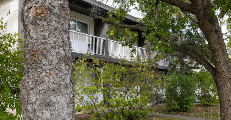 14001 135a Avenue NW, Edmonton, AB, T5L 2E6 - 14
