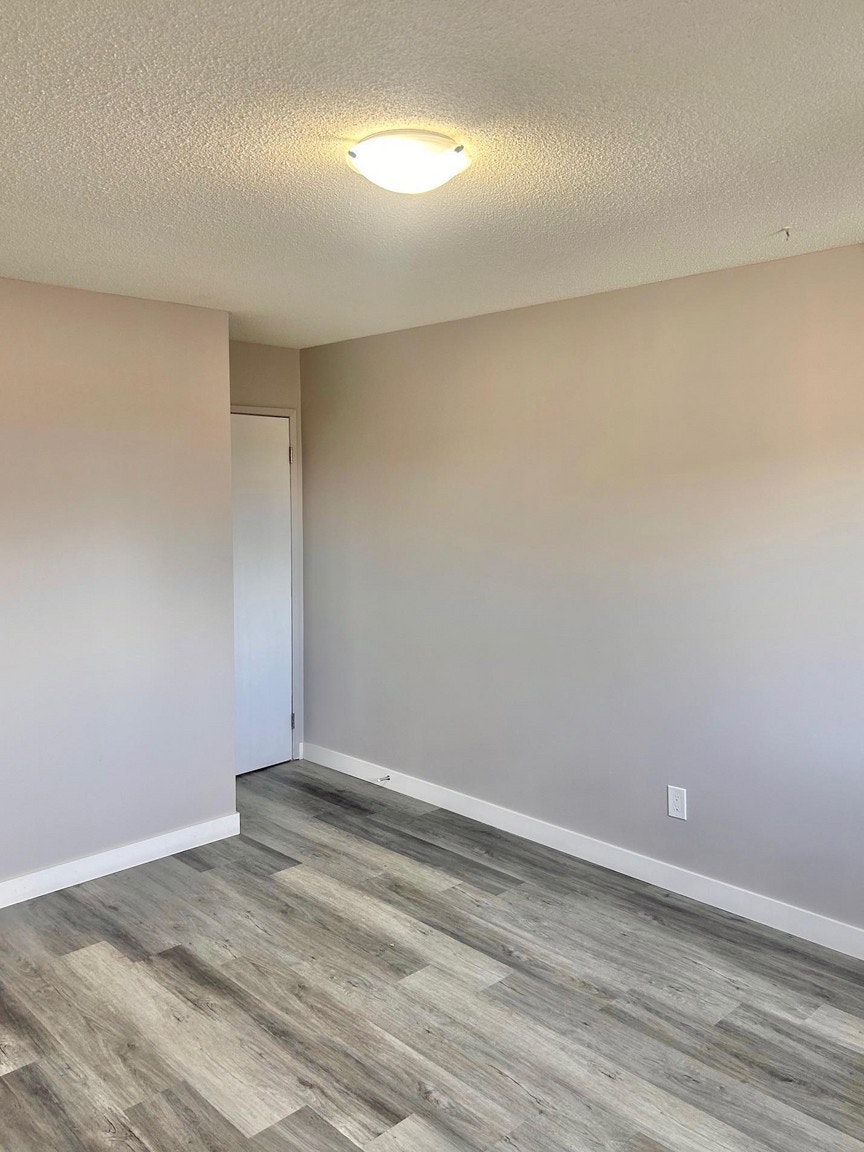 10756 81 Avenue, Edmonton, AB, T6E 1Y3 - 6