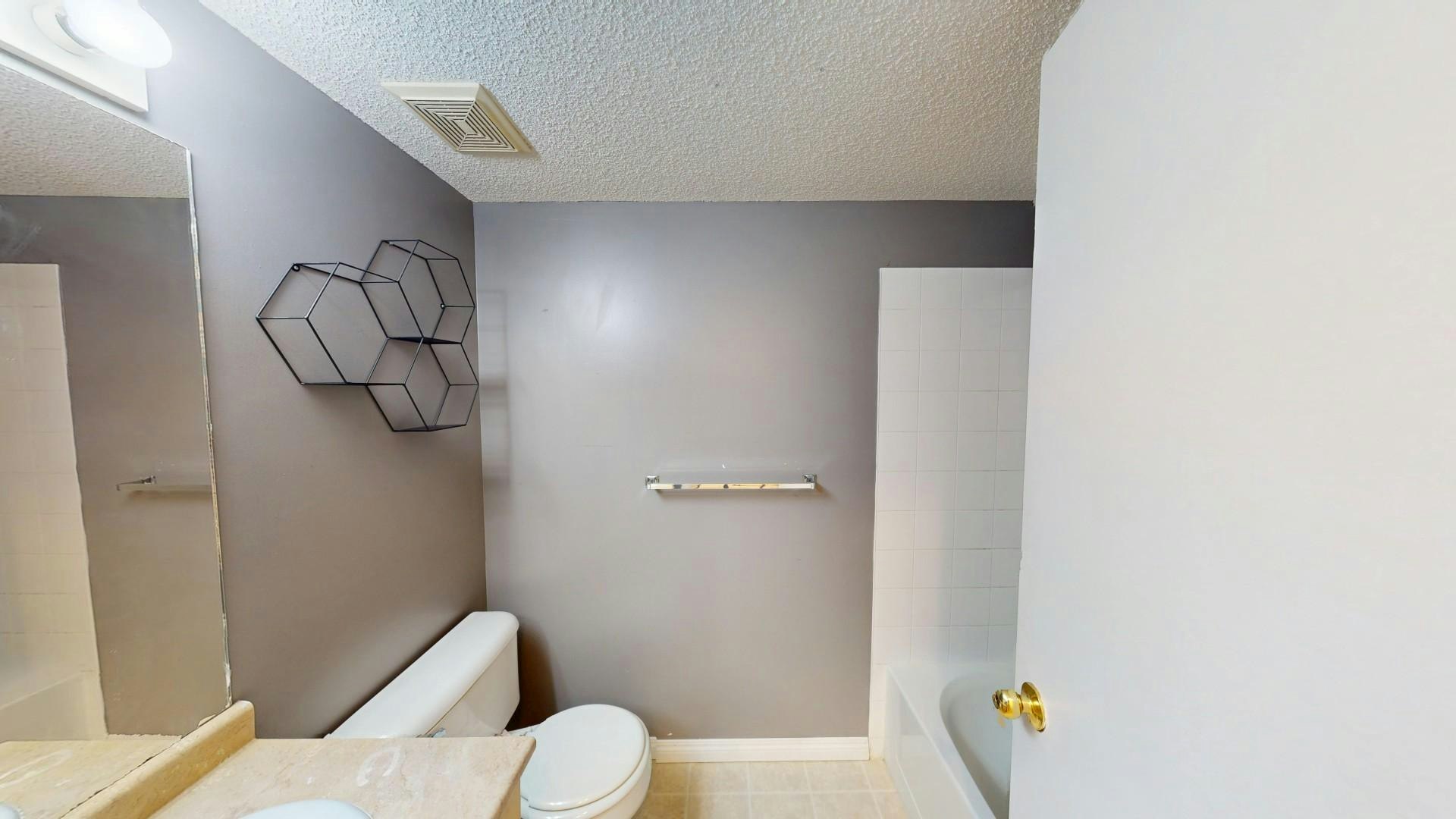 1717 60 Street SE, Calgary, AB, T2A 7Y7 - 7