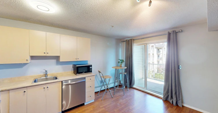 1717 60 Street SE, Calgary, AB, T2A 7Y7 - 4