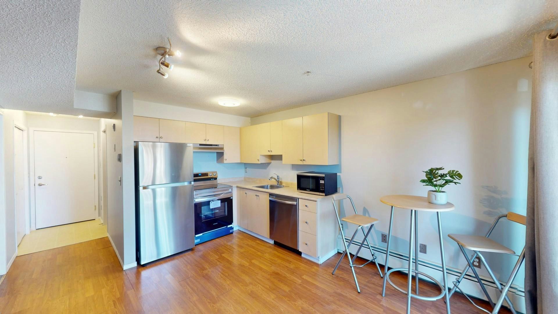 1717 60 Street SE, Calgary, AB, T2A 7Y7 - 2
