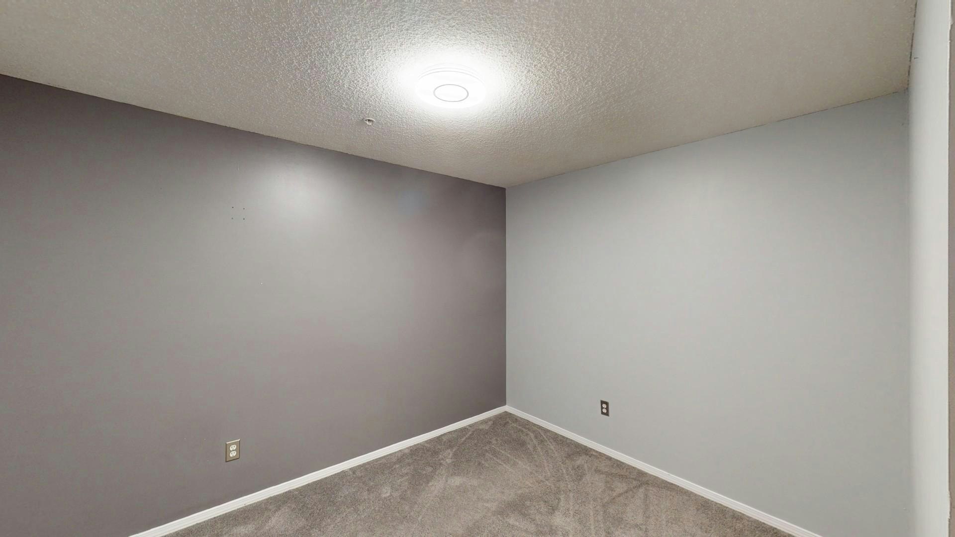 1717 60 Street SE, Calgary, AB, T2A 7Y7 - 5