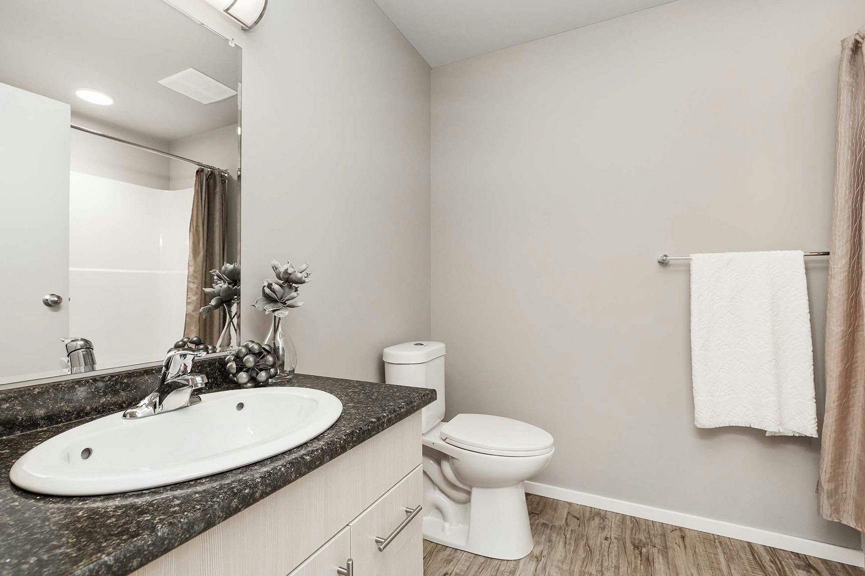 1264 29th Street N, Lethbridge, AB, T1H 7H5 - 12