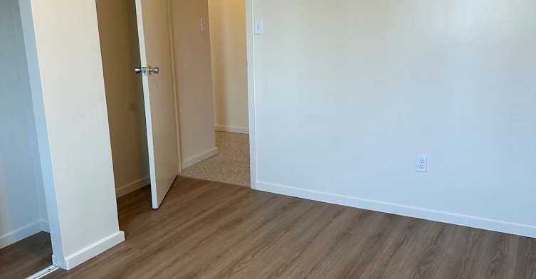 1644 Nelson Street, Vancouver, BC, V6G 2Y9 - 9