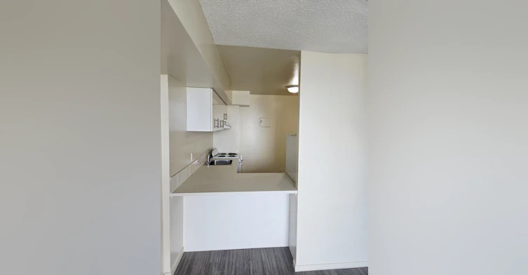 1644 Nelson Street, Vancouver, BC, V6G 2Y9 - 7