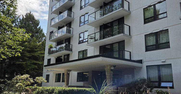 1644 Nelson Street, Vancouver, BC, V6G 2Y9