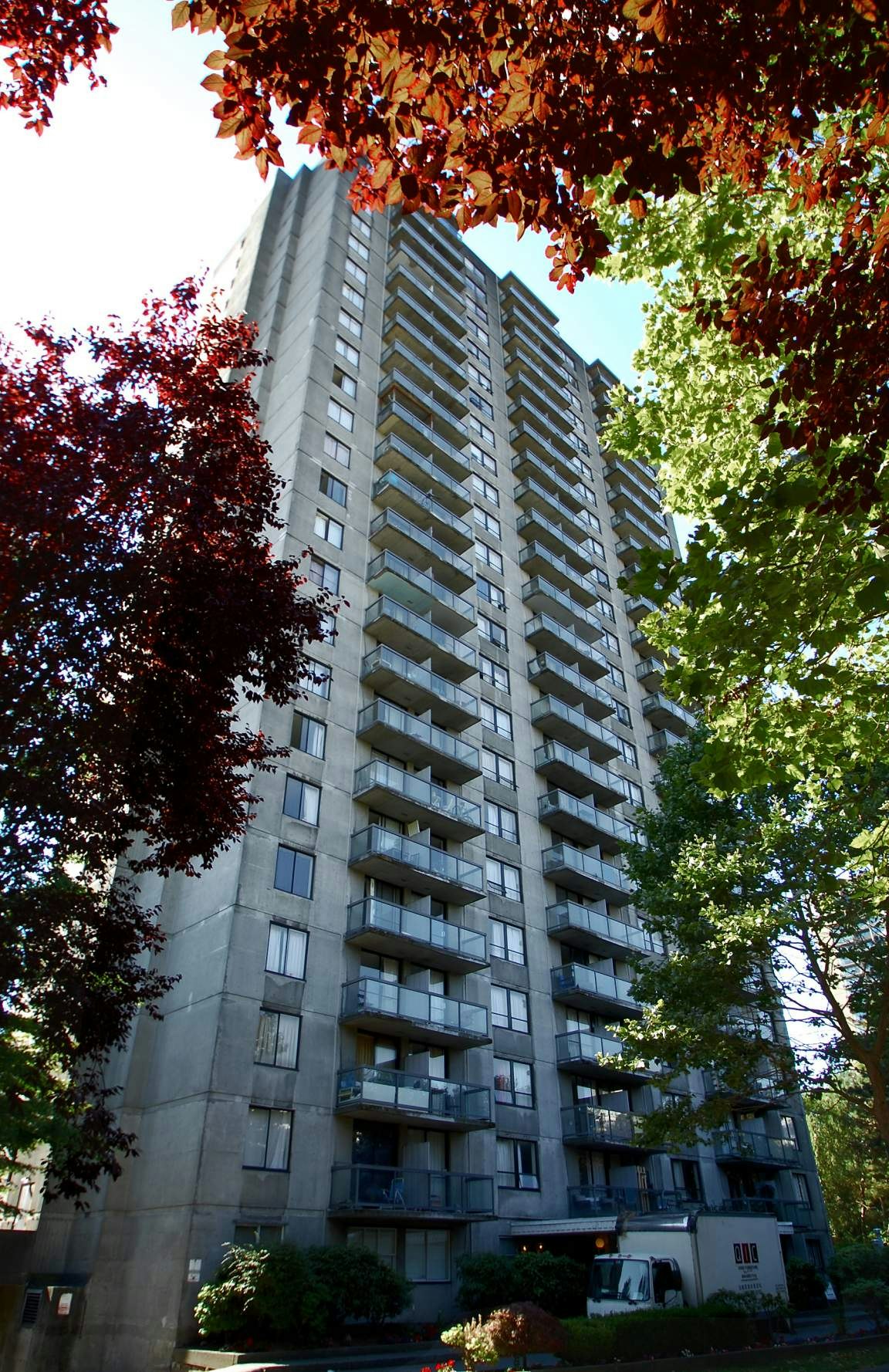 1644 Nelson Street, Vancouver, BC, V6G 2Y9 - 4