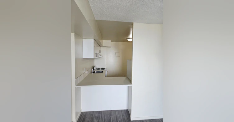 1644 Nelson Street, Vancouver, BC, V6G 2Y9 - 5