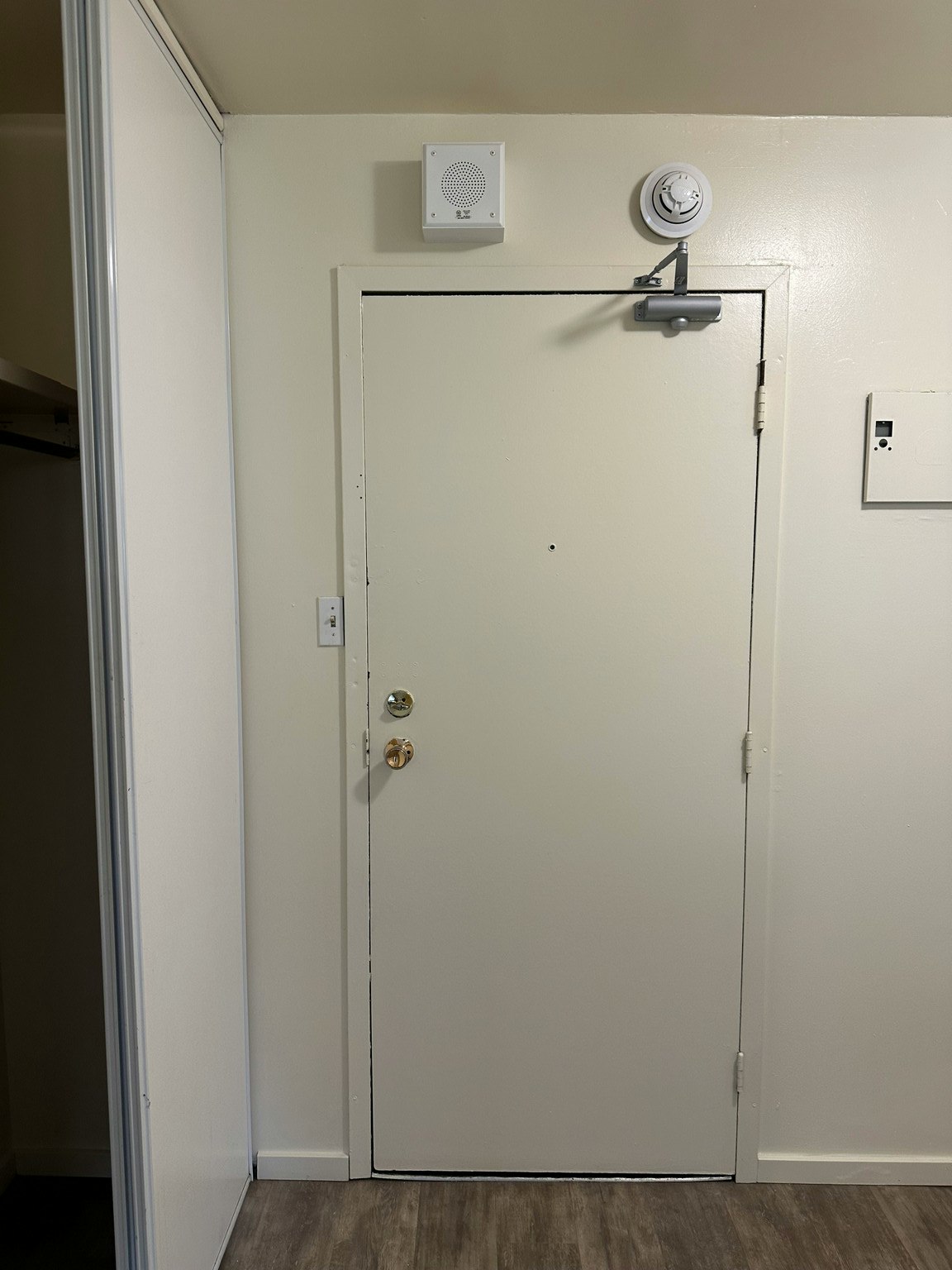 1644 Nelson Street, Vancouver, BC, V6G 2Y9