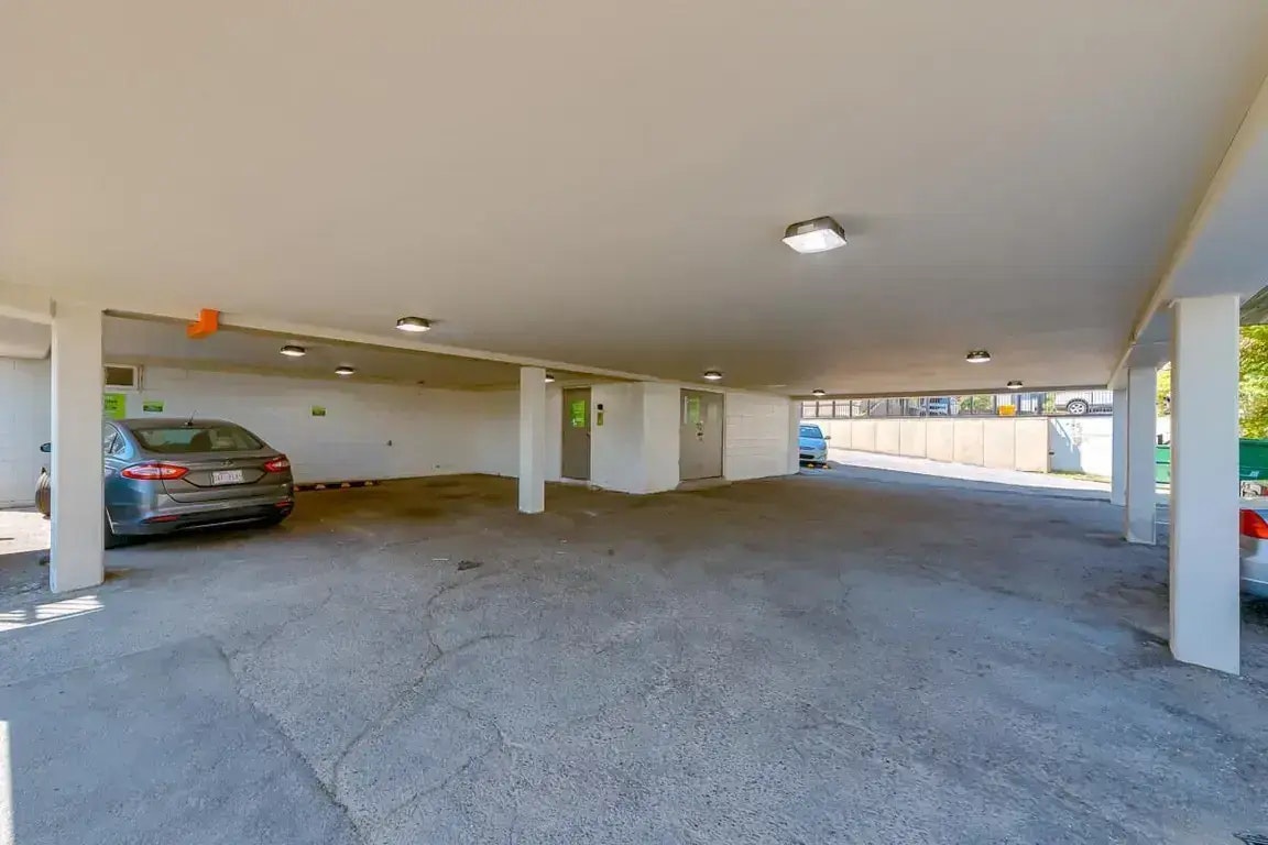 101-2241 14 Street SW, Calgary, AB, T2T 3T3 - 16