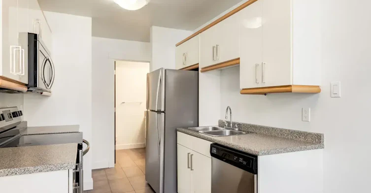 102-604 14 Avenue SW, Calgary, AB, T2R 0M8 - 10