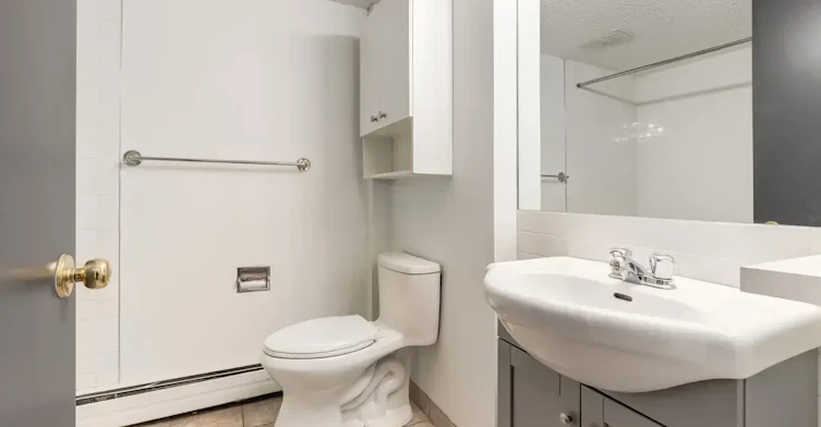 102-604 14 Avenue SW, Calgary, AB, T2R 0M8 - 14