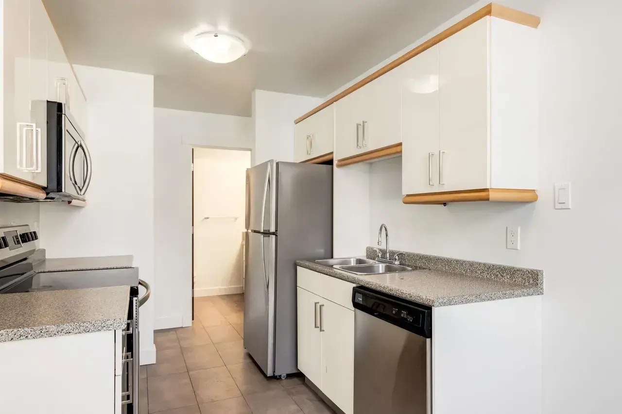 102-604 14 Avenue SW, Calgary, AB, T2R 0M8 - 20