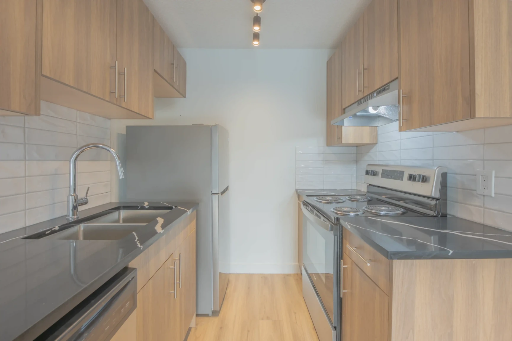 102-604 14 Avenue SW, Calgary, AB, T2R 0M8 - 35
