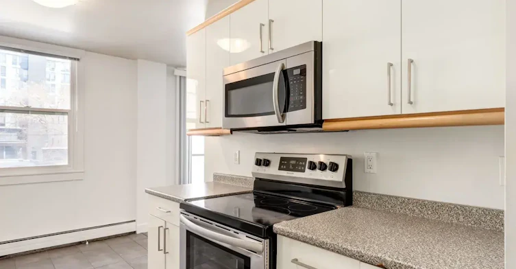 102-604 14 Avenue SW, Calgary, AB, T2R 0M8 - 21