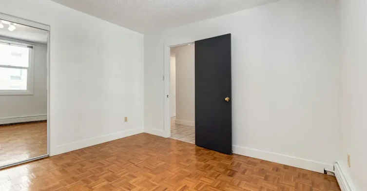 102-604 14 Avenue SW, Calgary, AB, T2R 0M8 - 12