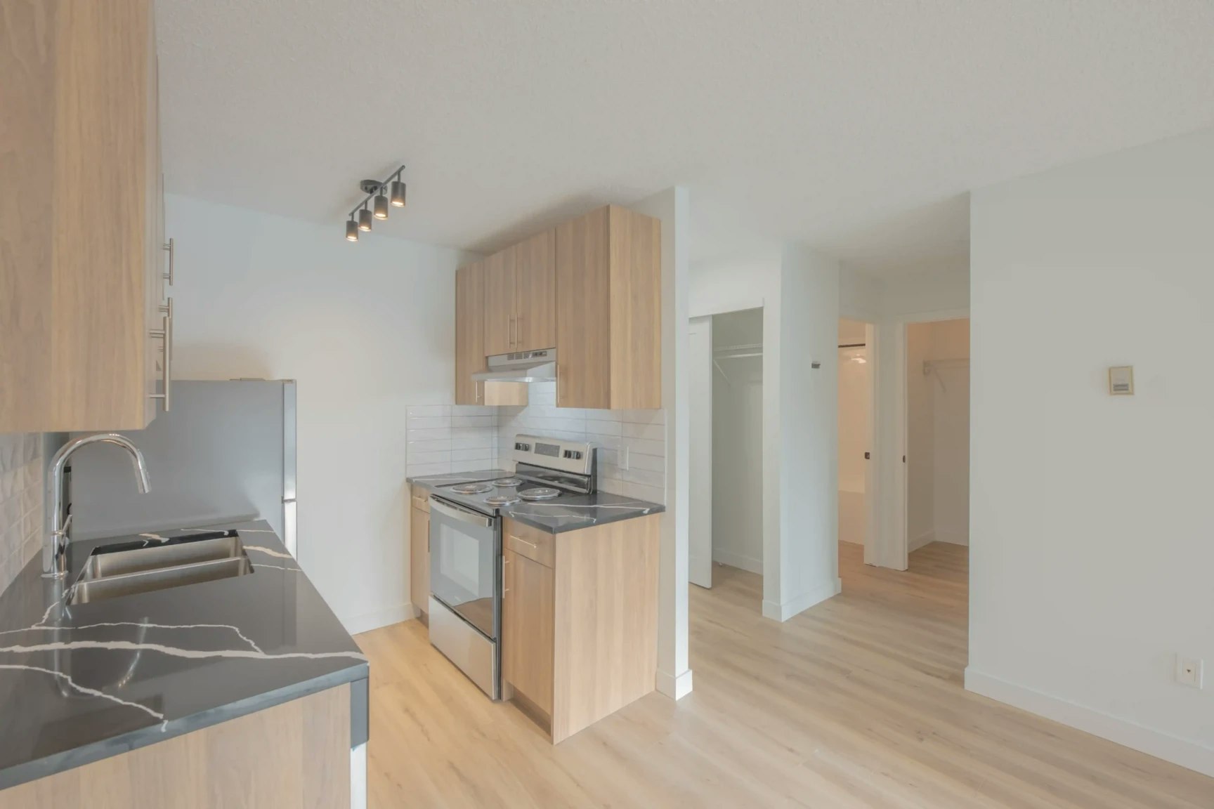 102-604 14 Avenue SW, Calgary, AB, T2R 0M8 - 36