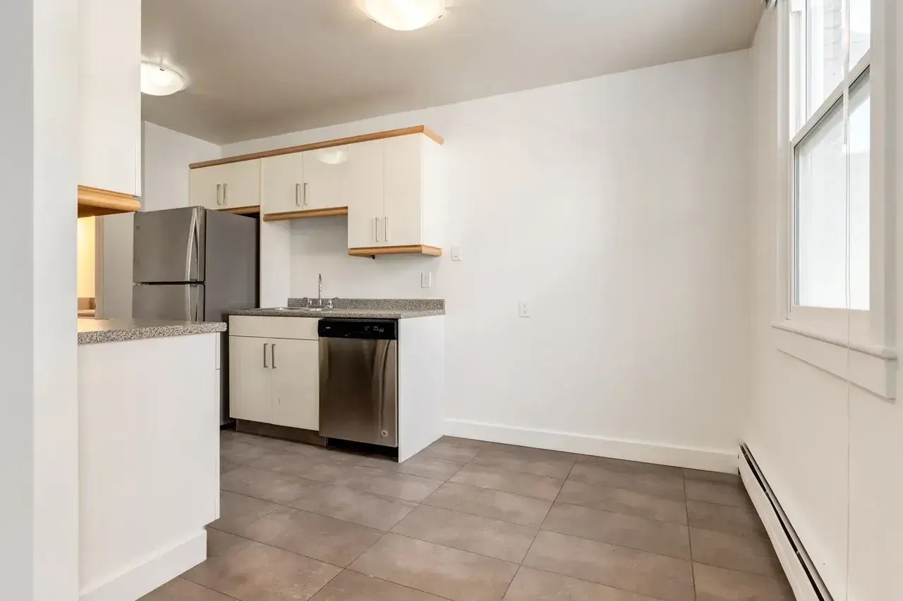 102-604 14 Avenue SW, Calgary, AB, T2R 0M8 - 22