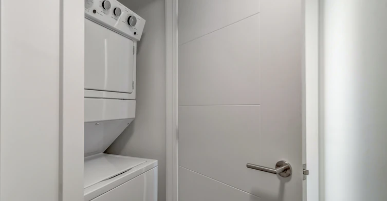50 Brentwood Common NW, Calgary, AB, T2L 2M4 - 7