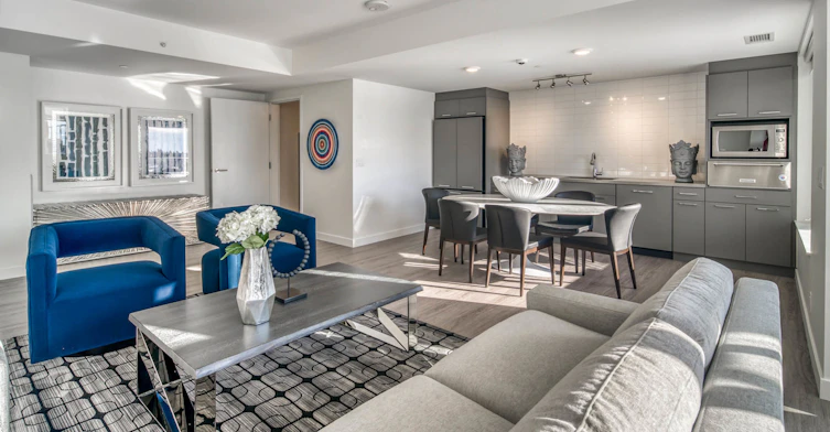 50 Brentwood Common NW, Calgary, AB, T2L 2M4 - 8