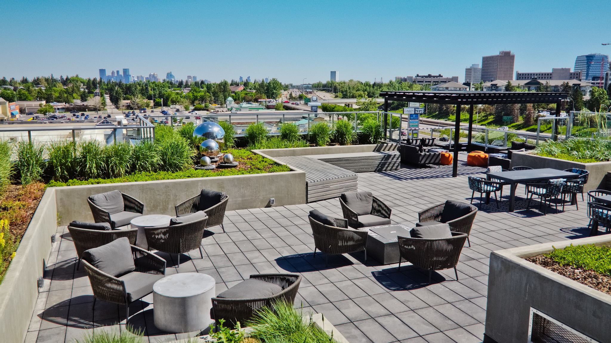 50 Brentwood Common NW, Calgary, AB, T2L 2M4 - 12