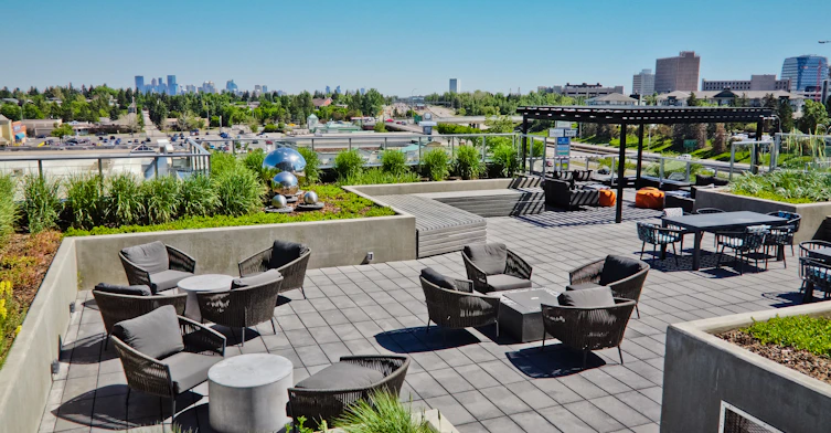 50 Brentwood Common NW, Calgary, AB, T2L 2M4 - 12