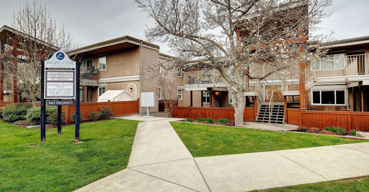2885-2861 Quadra Street, Victoria, BC, V8T 4E5 - 12
