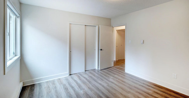 2885-2861 Quadra Street, Victoria, BC, V8T 4E5 - 7