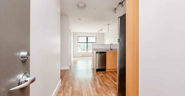 310-725 Yates Street, Victoria, BC, V8W 1L4 - 3