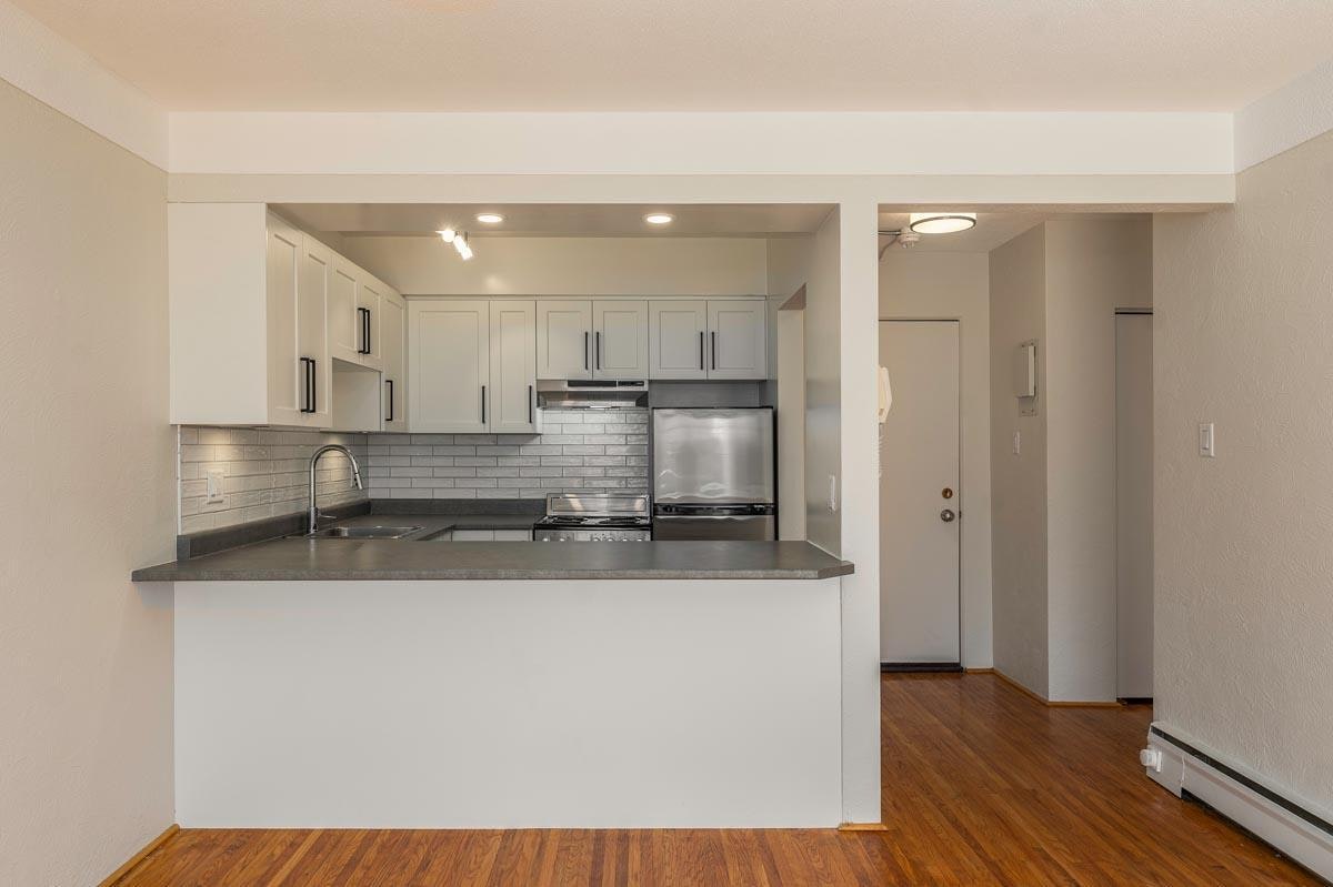 209-950 Rockland Avenue, Victoria, BC, V8V 3H4 - 2