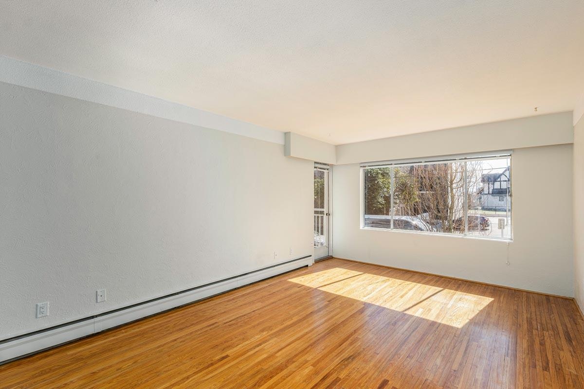209-950 Rockland Avenue, Victoria, BC, V8V 3H4 - 3