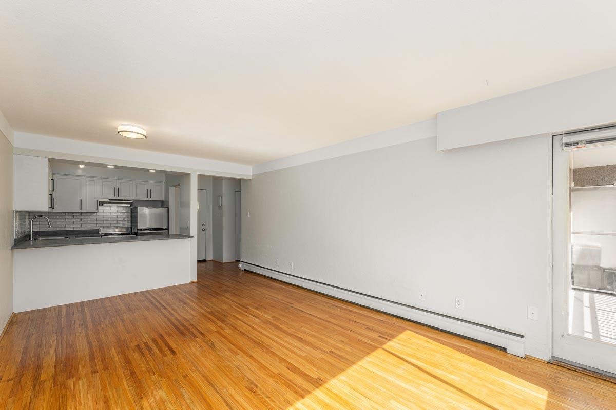 209-950 Rockland Avenue, Victoria, BC, V8V 3H4 - 4