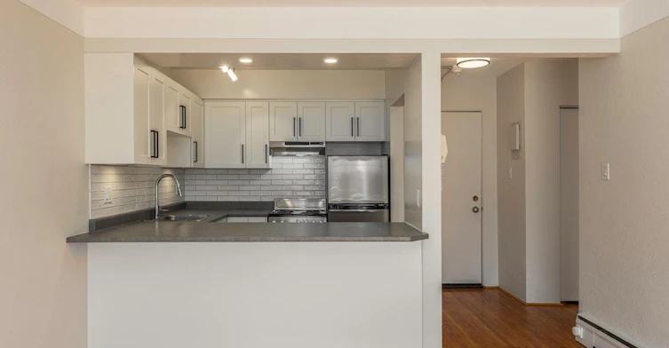 308-950 Rockland Avenue, Victoria, BC, V8V 3H4 - 2