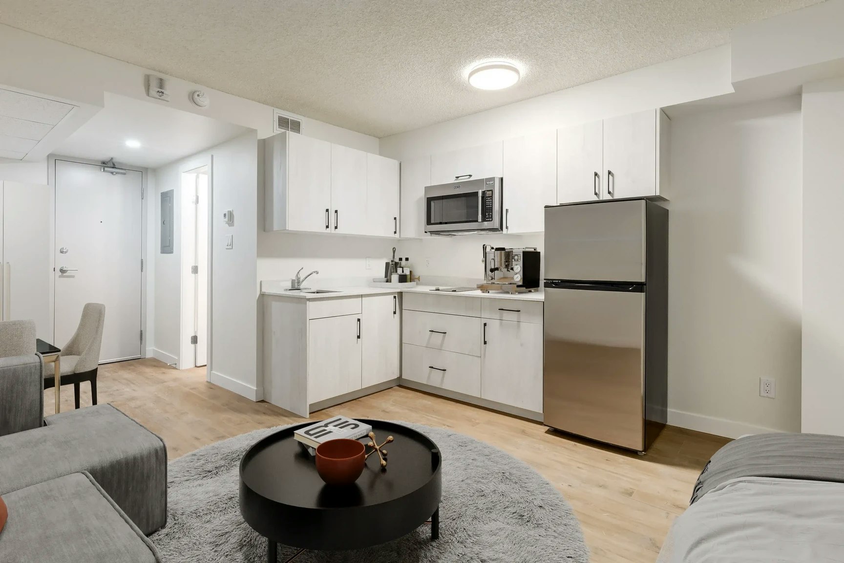 304-10609 101 Street NW, Edmonton, AB, T5H 2S2 - 23
