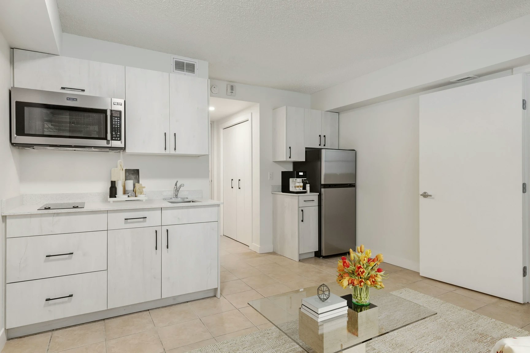 304-10609 101 Street NW, Edmonton, AB, T5H 2S2 - 14